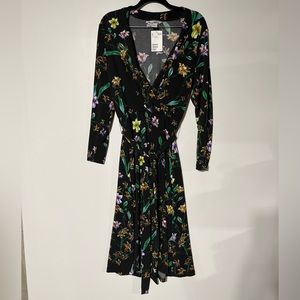 H&M Women’s Black & Floral Midi Dress (Medium)
